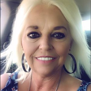 Meet your Posher, Terri